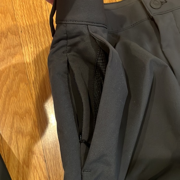 Men’s Banana Republic performance pants 32x34 Black NWOT - Picture 2 of 6